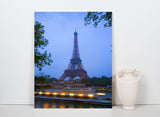 Eiffel Tower and the Seine River, Paris, France! MS-9637 Modern Art