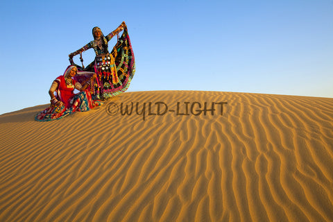 Indian Dancers on the Dunes, Jaiselmer, Rajasthan, India! 21627